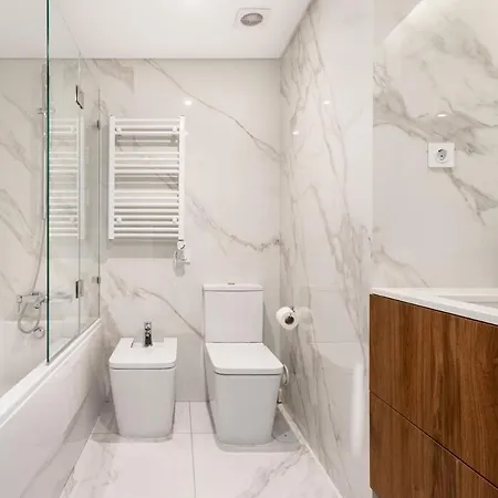 Apartment Altido Belem 1-br W/balcony & Parking *